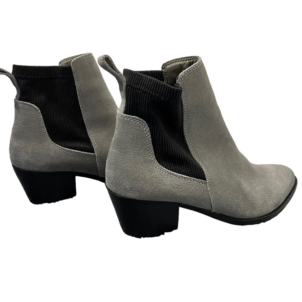 Very Volatile Raya Gray Suede Ankle Booties, Size 8 - Picture 2 of 8